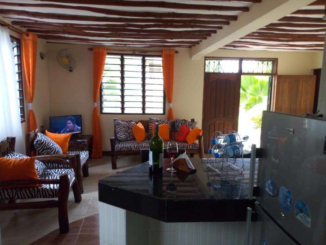 דיאני ביץ' Sea Breeze Villas Kenya מראה חיצוני תמונה